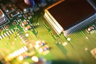 在英特爾擔(dān)任技術(shù)咨詢工程師 連接前沿技術(shù)與行業(yè)需求